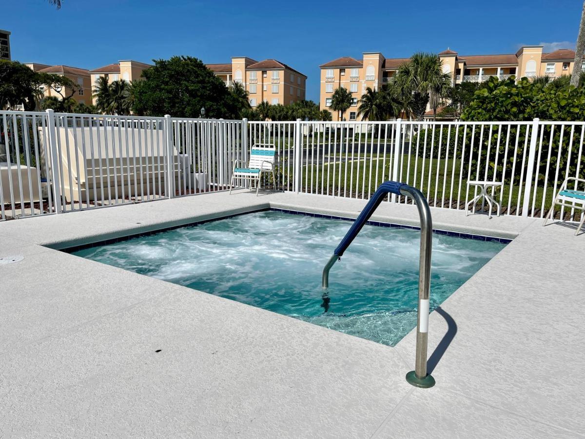 Excellent Beach Front Community, Golf Course, Tennis, Sunny Weather Year Round! フォート・ピアス エクステリア 写真